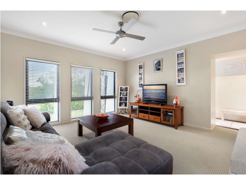 15 Rockford Drive, Bellbird Park QLD 4300