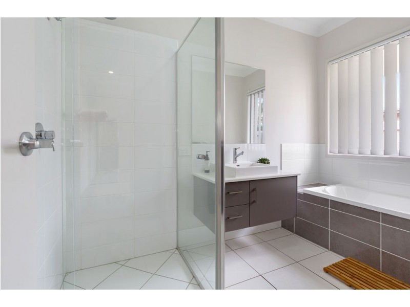 48 Tamatea Drive, Bellbird Park QLD 4300