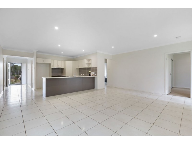 48 Tamatea Drive, Bellbird Park QLD 4300