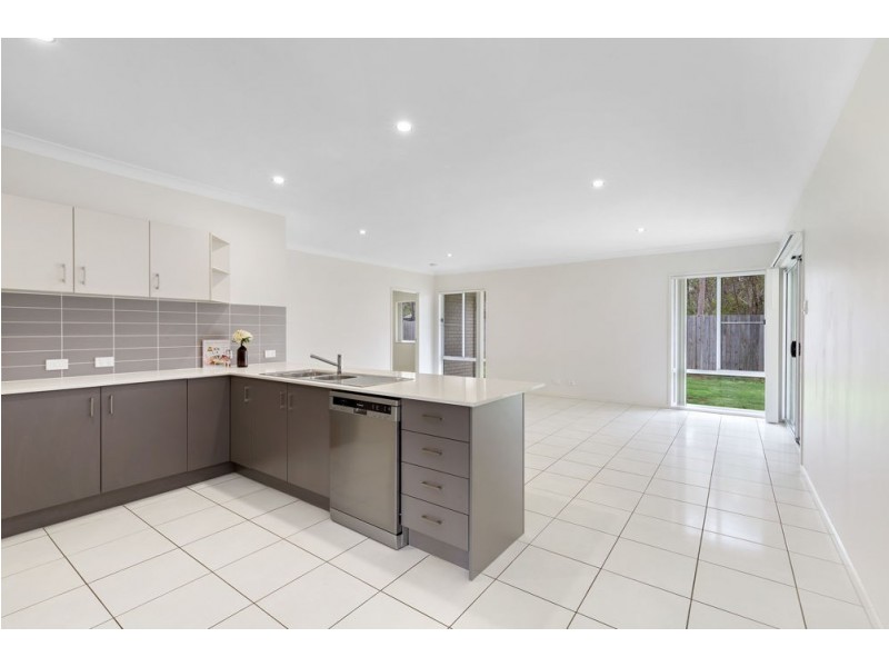 48 Tamatea Drive, Bellbird Park QLD 4300