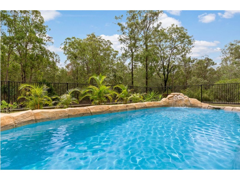 30 Tigercat Court, Greenbank QLD 4124