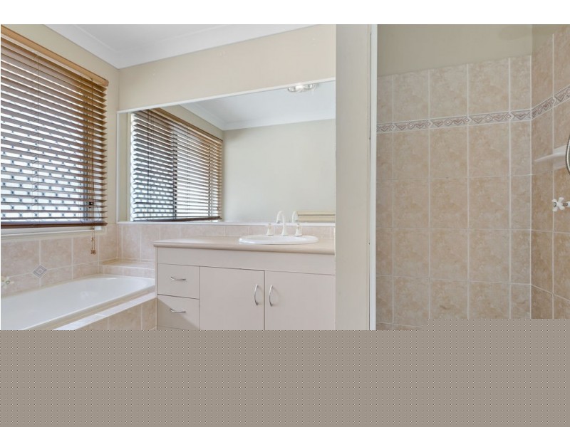 30 Tigercat Court, Greenbank QLD 4124