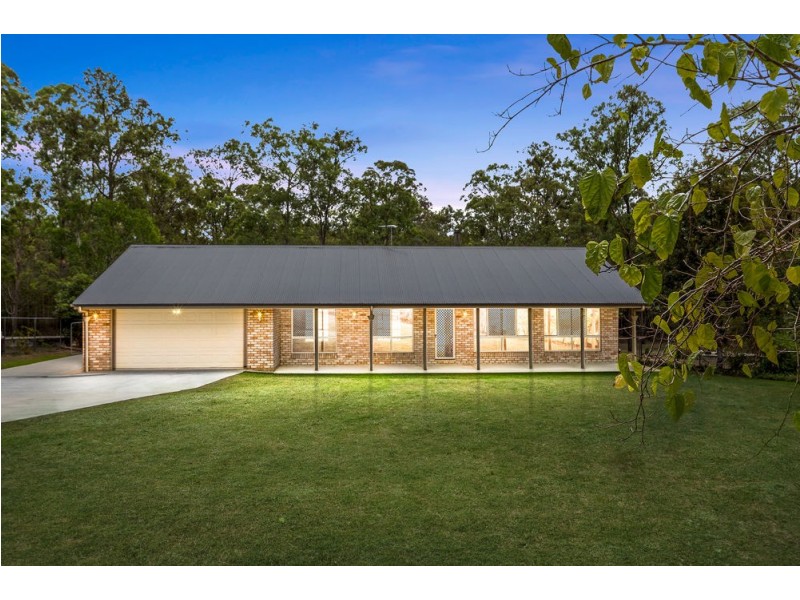 30 Tigercat Court, Greenbank QLD 4124