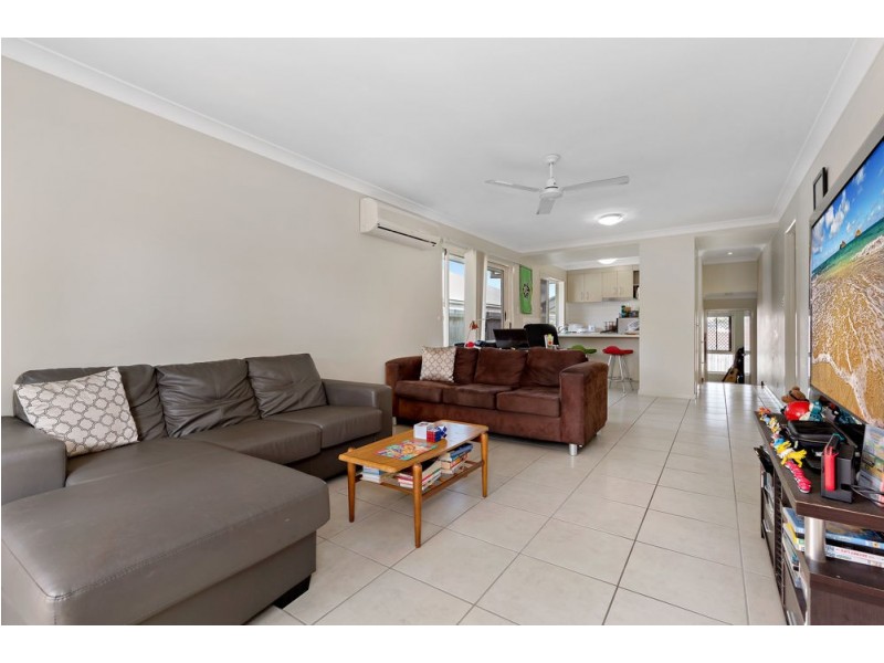 61 Carnarvon Avenue, Springfield Lakes QLD 4300