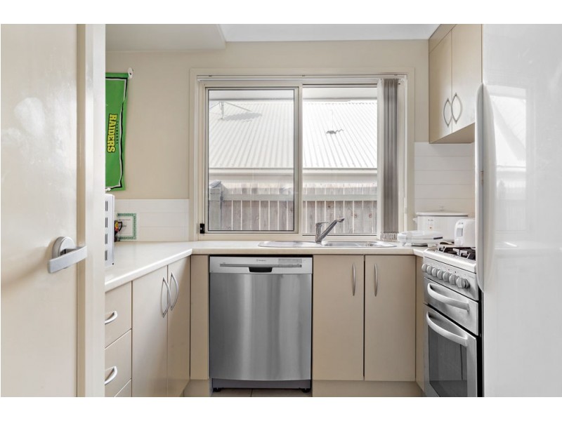 61 Carnarvon Avenue, Springfield Lakes QLD 4300