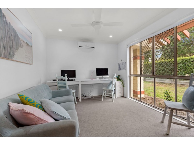 10 Pearse Drive, Brassall QLD 4305