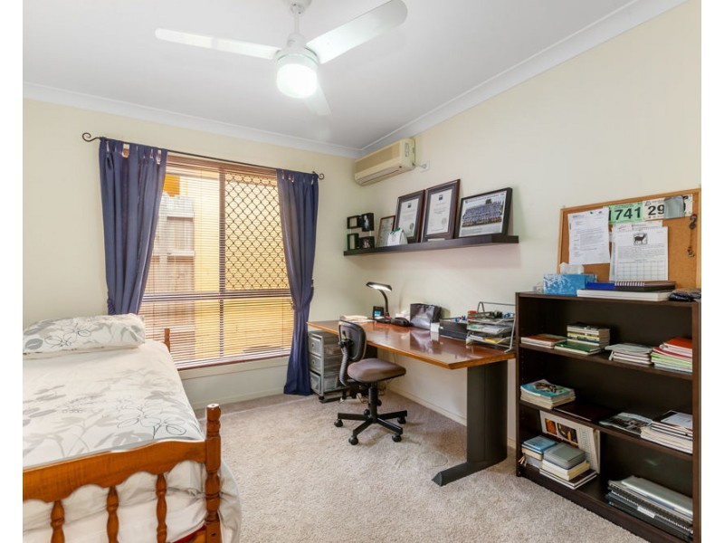 10 Hawthorne St, Forest Lake QLD 4078