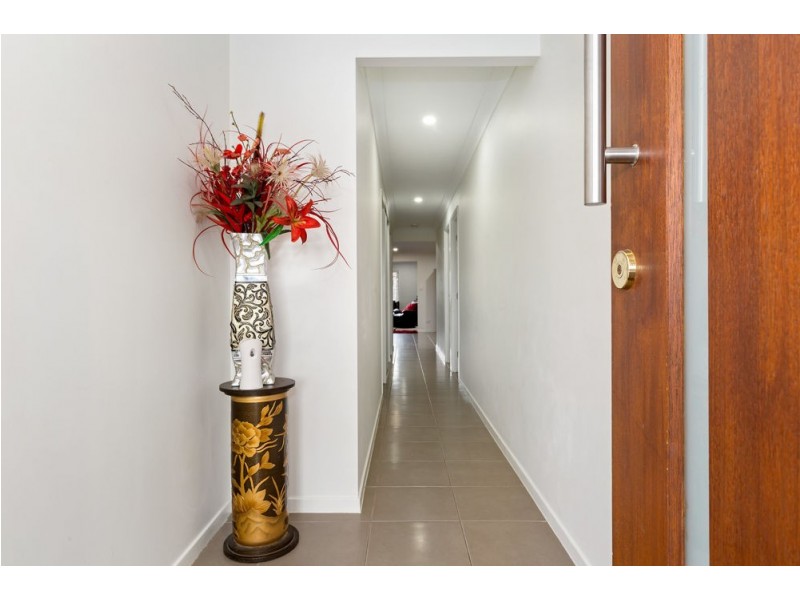 84 Fernbrooke Boulevard, Redbank Plains QLD 4301