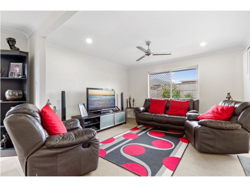 84 Fernbrooke Boulevard, Redbank Plains QLD 4301