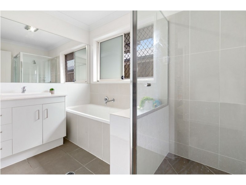 84 Fernbrooke Boulevard, Redbank Plains QLD 4301
