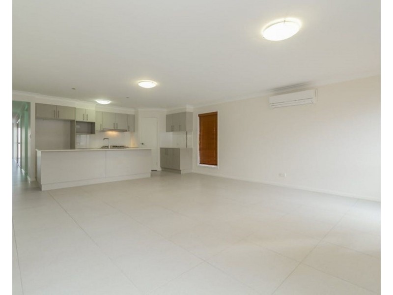 11 The Avenue, Heathwood QLD 4110