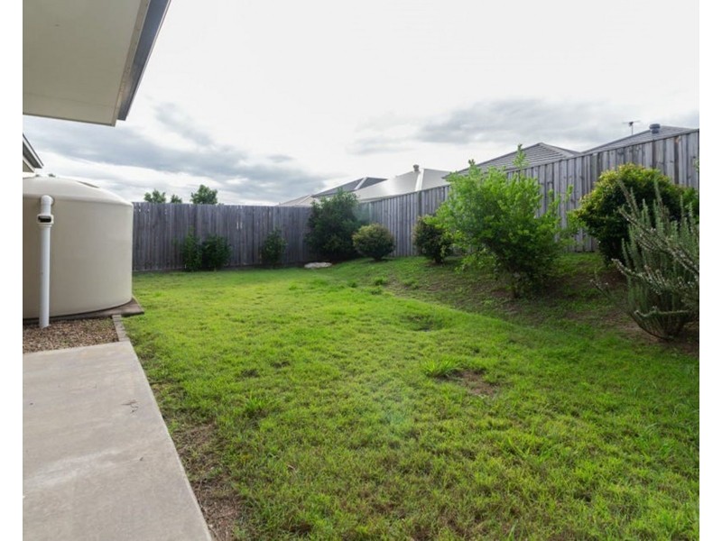 11 The Avenue, Heathwood QLD 4110