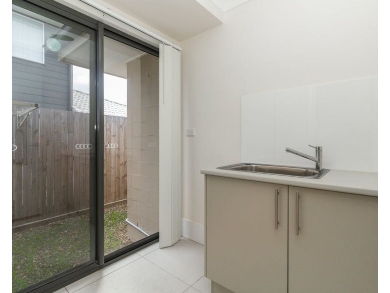 11 The Avenue, Heathwood QLD 4110