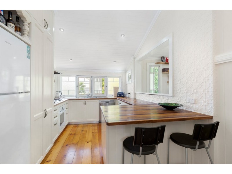 13a George Street, Newtown QLD 4305