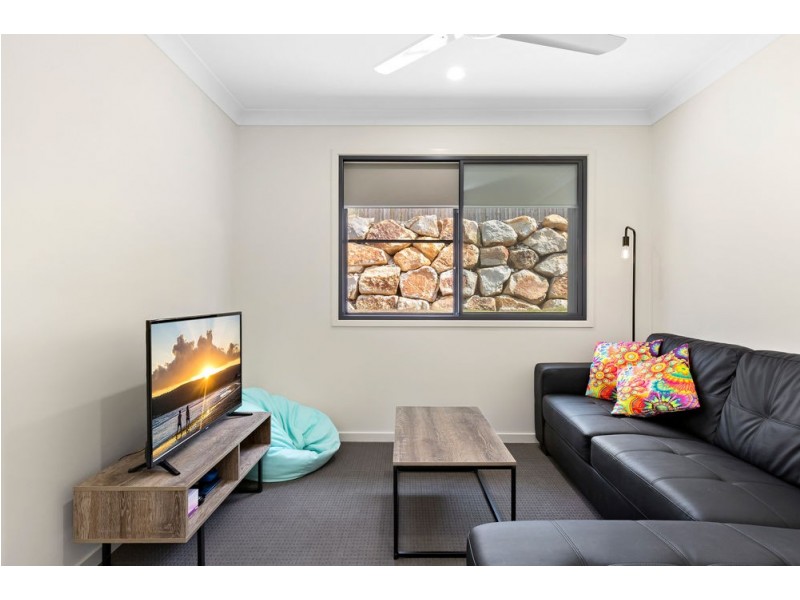 11 Caladenia Street, Deebing Heights QLD 4306