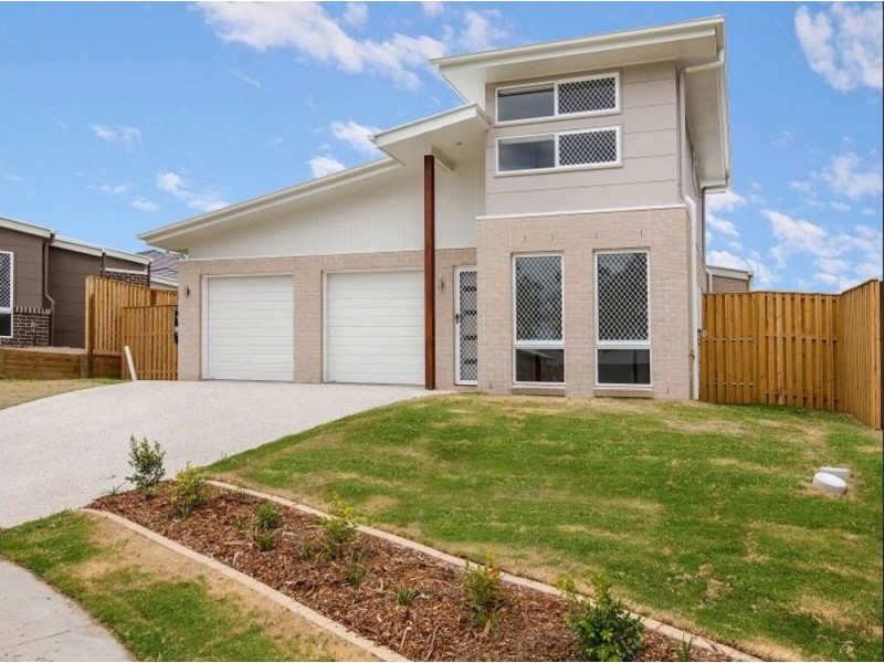 2/15 Folkes Close, Bellbird Park QLD 4300