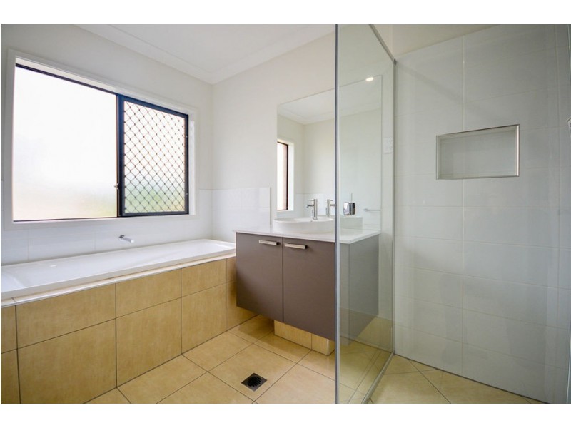 2 Fallon Court, Goodna QLD 4300