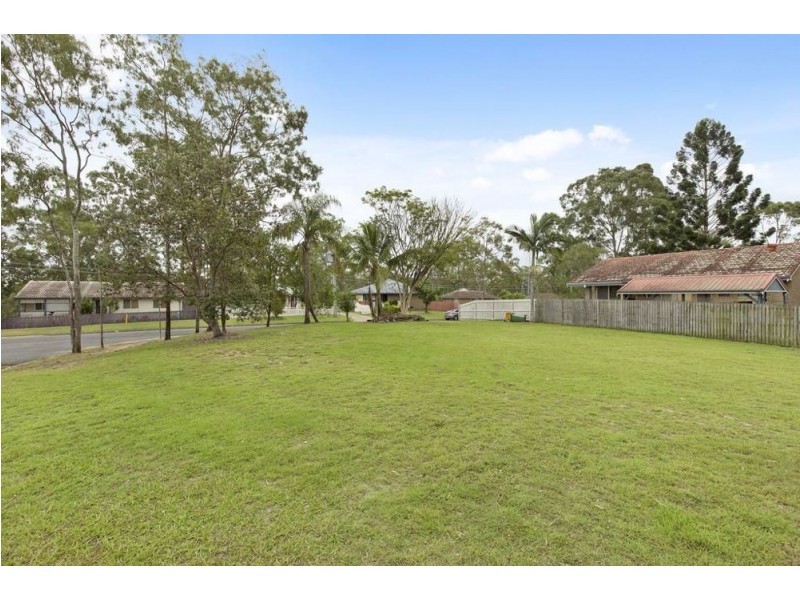 2 Fallon Court, Goodna QLD 4300