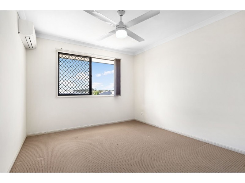 40 Serene Crescent, Springfield Lakes QLD 4300