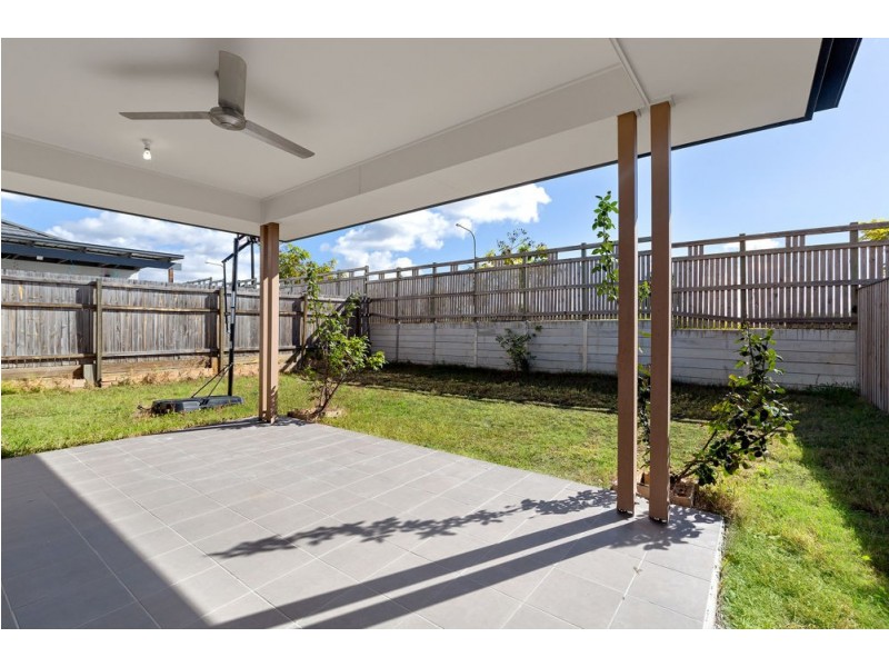 40 Serene Crescent, Springfield Lakes QLD 4300