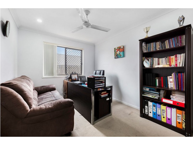 5 Lindwall Court, Springfield Lakes QLD 4300