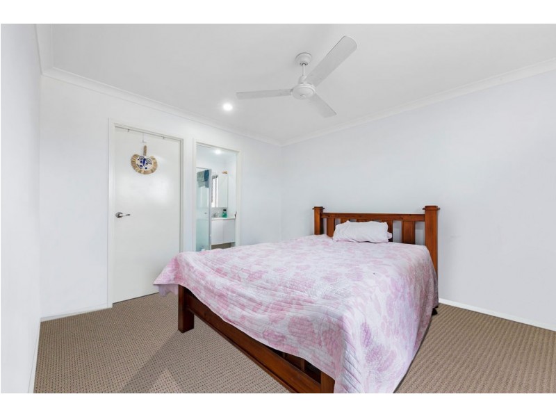 5 Lindwall Court, Springfield Lakes QLD 4300