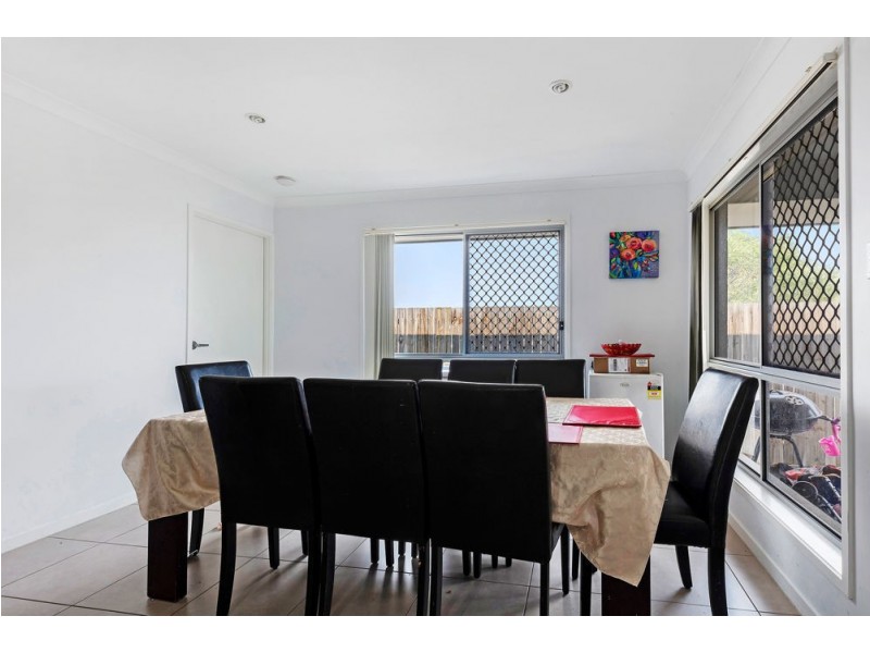 5 Lindwall Court, Springfield Lakes QLD 4300