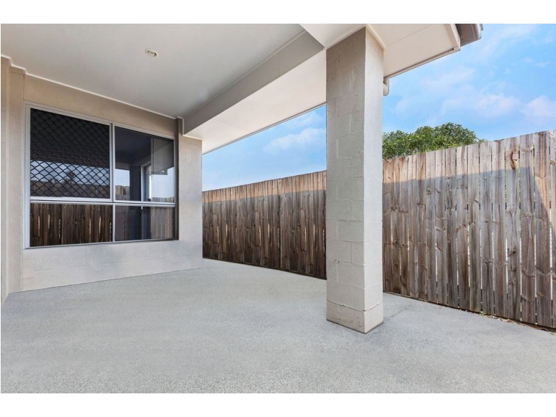 5 Lindwall Court, Springfield Lakes QLD 4300