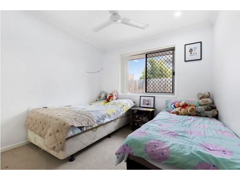 5 Lindwall Court, Springfield Lakes QLD 4300