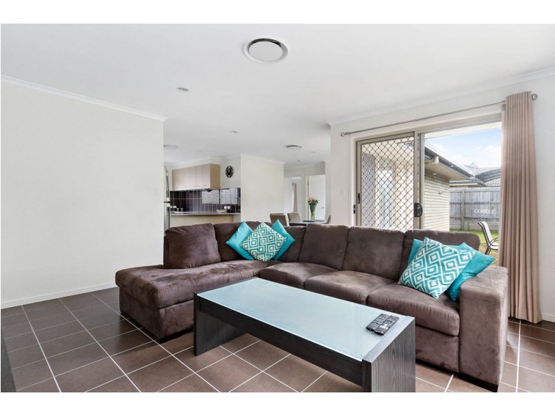 19 Daisy Street, Springfield Lakes QLD 4300