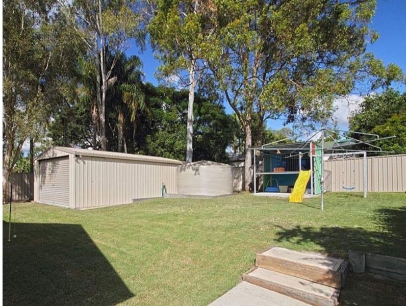 4 Lorraine Street, Camira QLD 4300