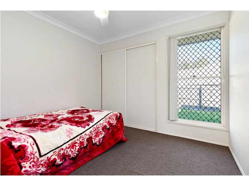 15 Weymouth Street, Bundamba QLD 4304