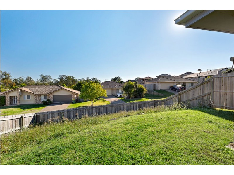 15 Weymouth Street, Bundamba QLD 4304