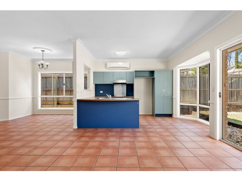 16 Mingela Place, Forest Lake QLD 4078