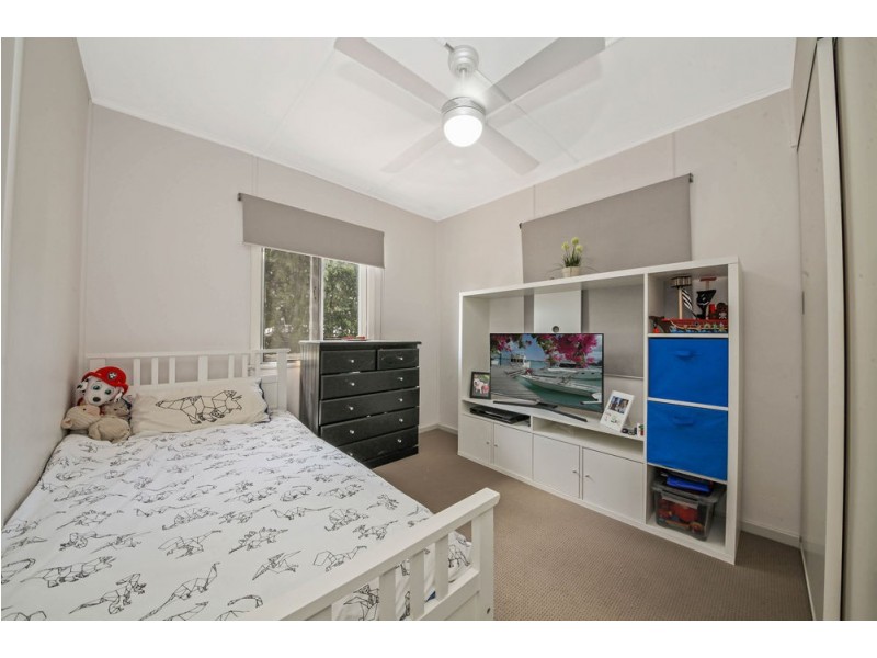 54 Frederick Street, Eastern Heights QLD 4305