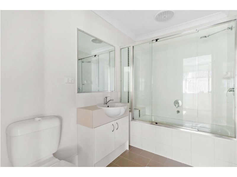 25/8 Rosegum Place, Redbank Plains QLD 4301