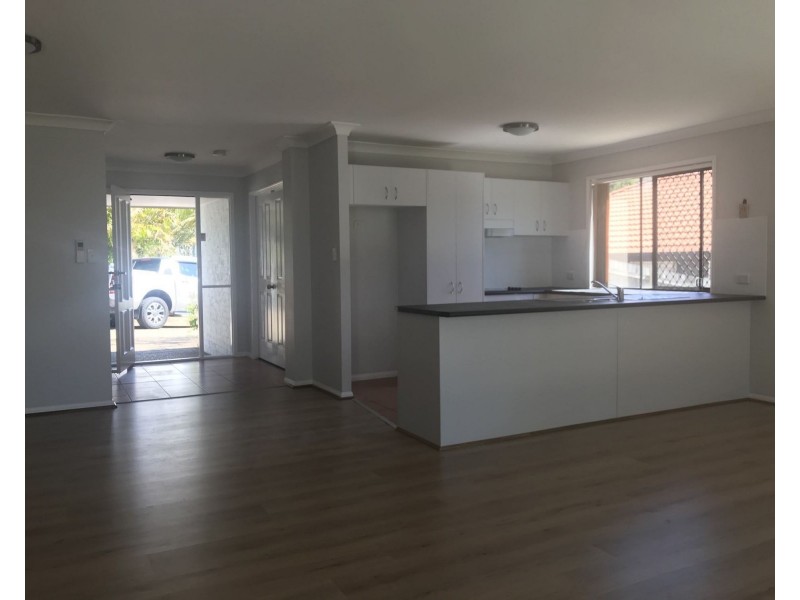 1 Carolina Parade, Forest Lake QLD 4078