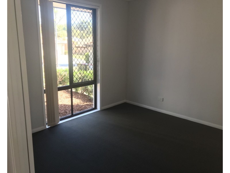 1 Carolina Parade, Forest Lake QLD 4078