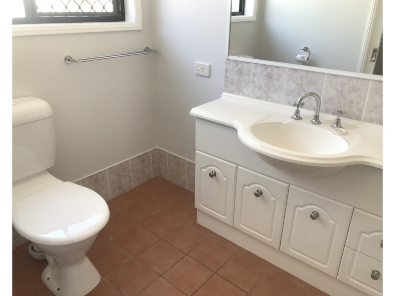 1 Carolina Parade, Forest Lake QLD 4078