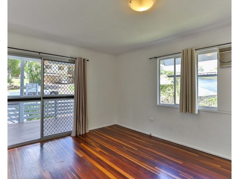 15 Belleglade Avenue, Bundamba QLD 4304