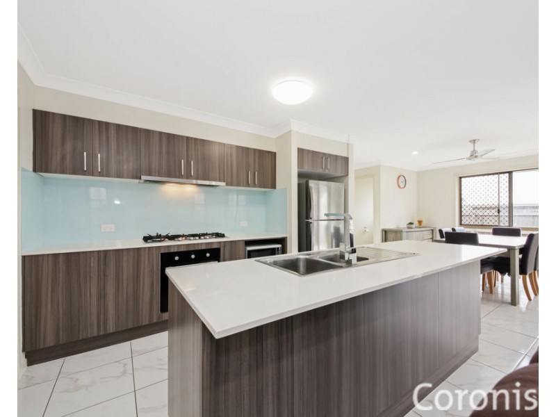 8 Capricorn Cres, Springfield Lakes QLD 4300