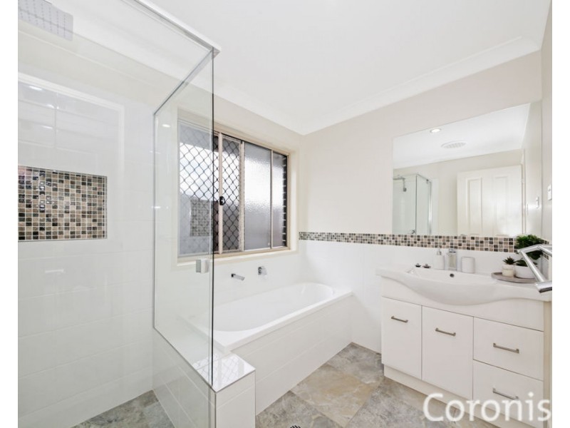 8 Capricorn Cres, Springfield Lakes QLD 4300