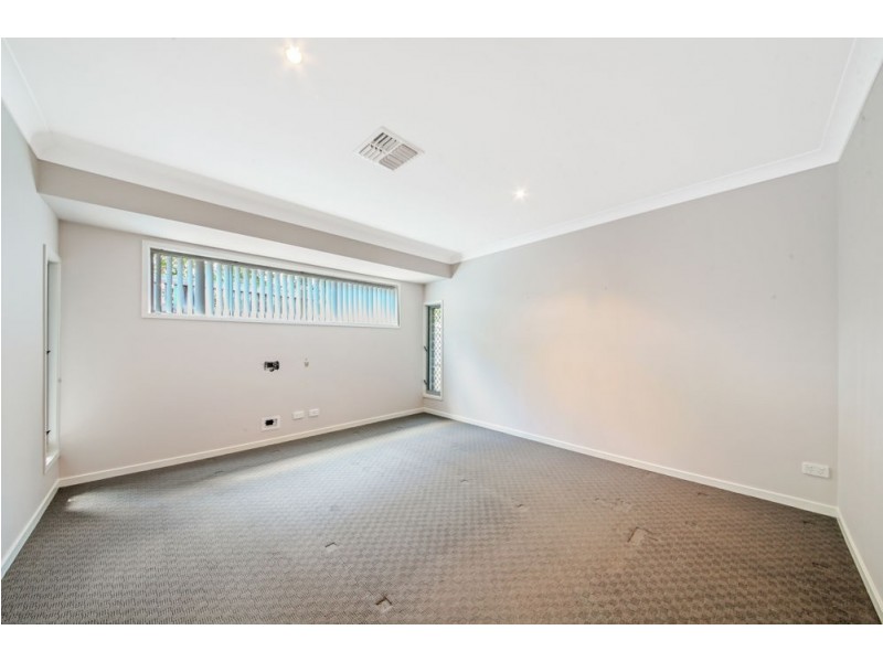 24 Glen Echo Street, Springfield Lakes QLD 4300