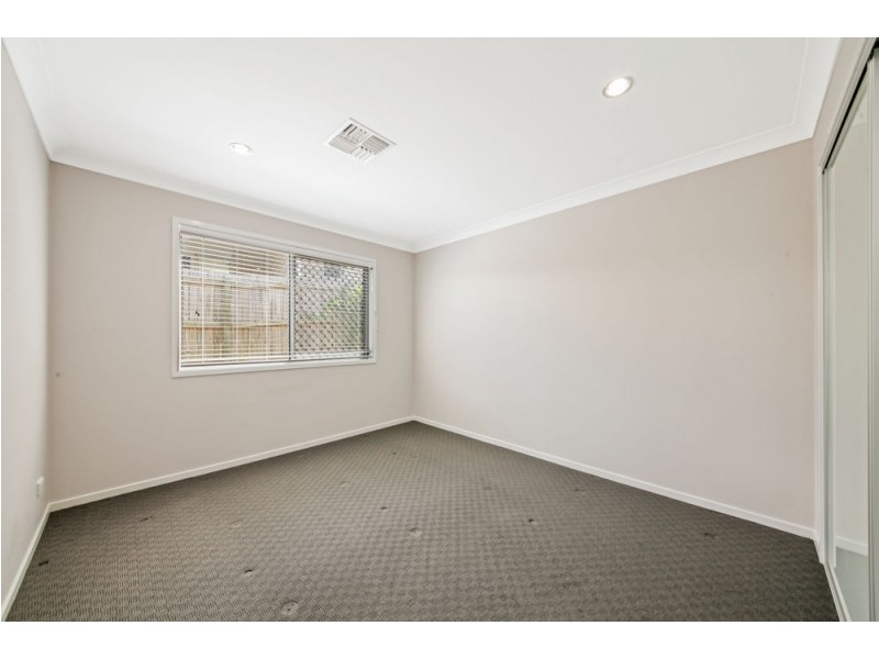 24 Glen Echo Street, Springfield Lakes QLD 4300
