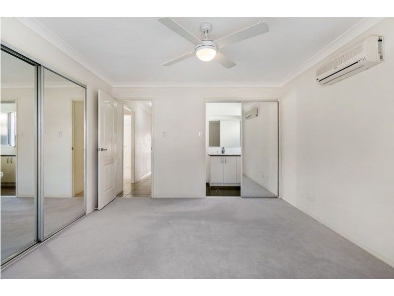 47 Creekside Drive, Springfield Lakes QLD 4300