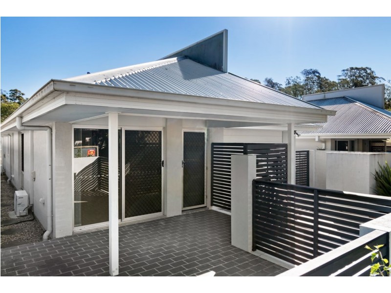 47 Creekside Drive, Springfield Lakes QLD 4300