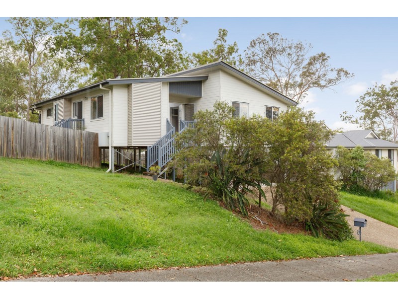 6 Bushlark Place, Goodna QLD 4300
