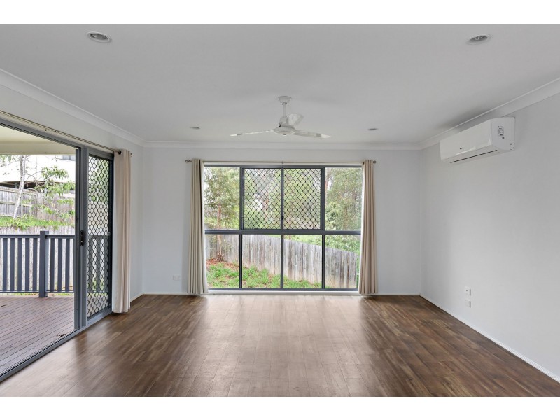 6 Bushlark Place, Goodna QLD 4300