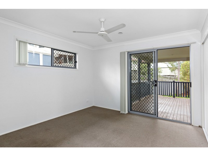 6 Bushlark Place, Goodna QLD 4300