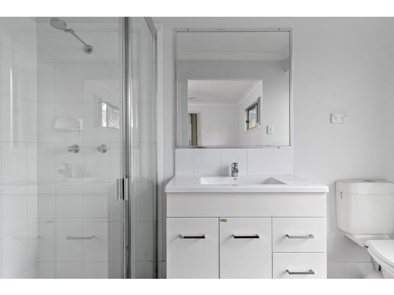 6 Bushlark Place, Goodna QLD 4300